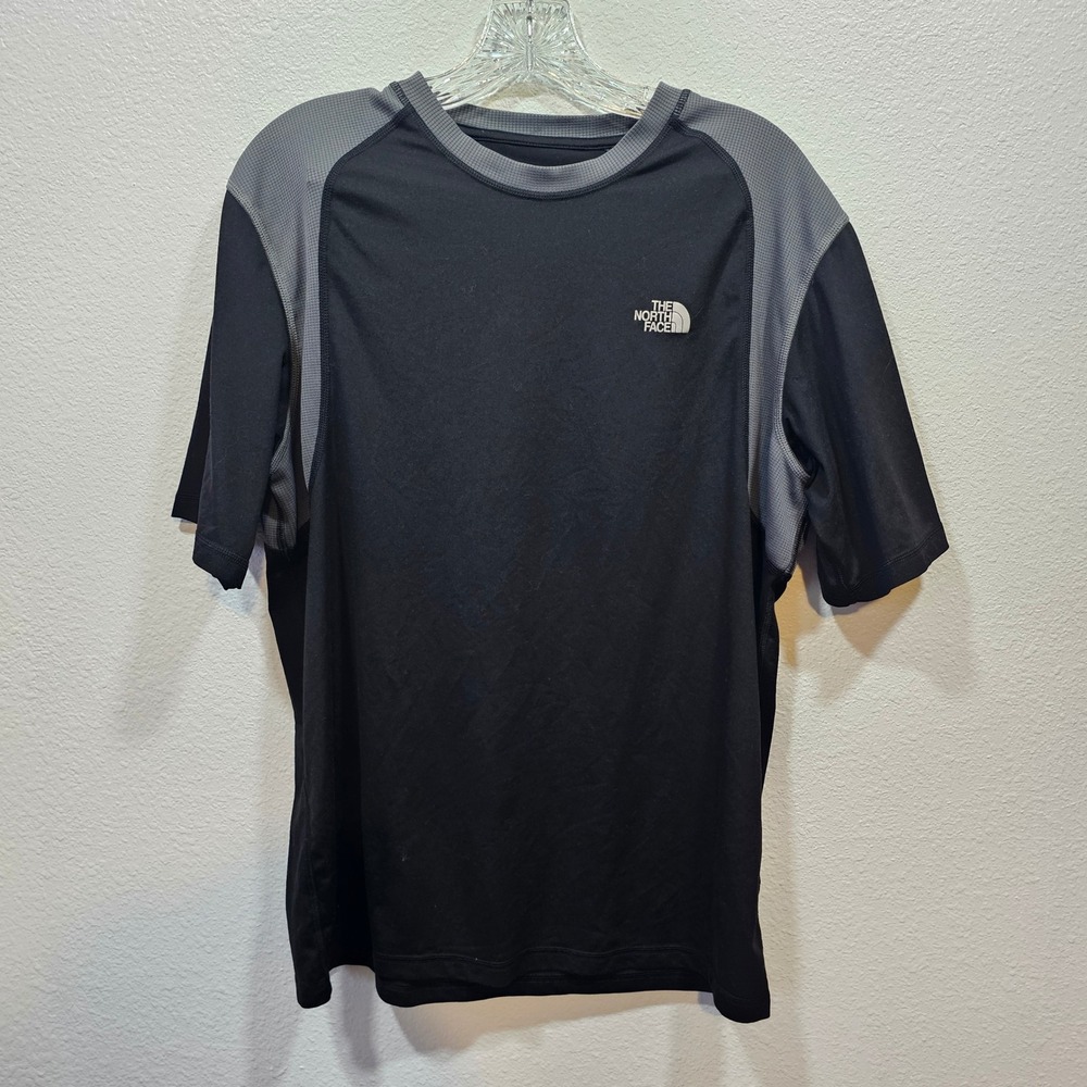 The North Face Mens Large Black Grey Performance Short Sleeve Active T-Shirt